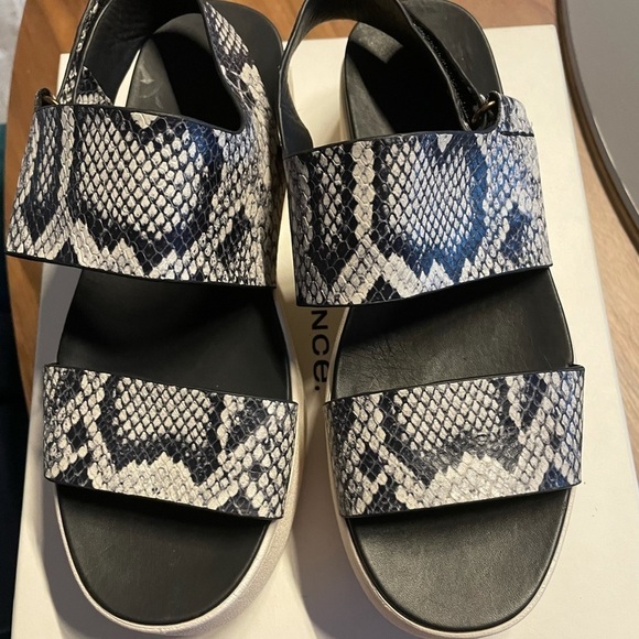 Vince Westport Sandal - Picture 3 of 8